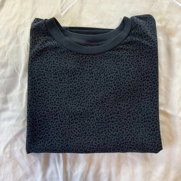 Mondetta | Charcoal Gray and Black Cheetah Print Long Sleeve Crewneck | Size S - Picture 6 of 6